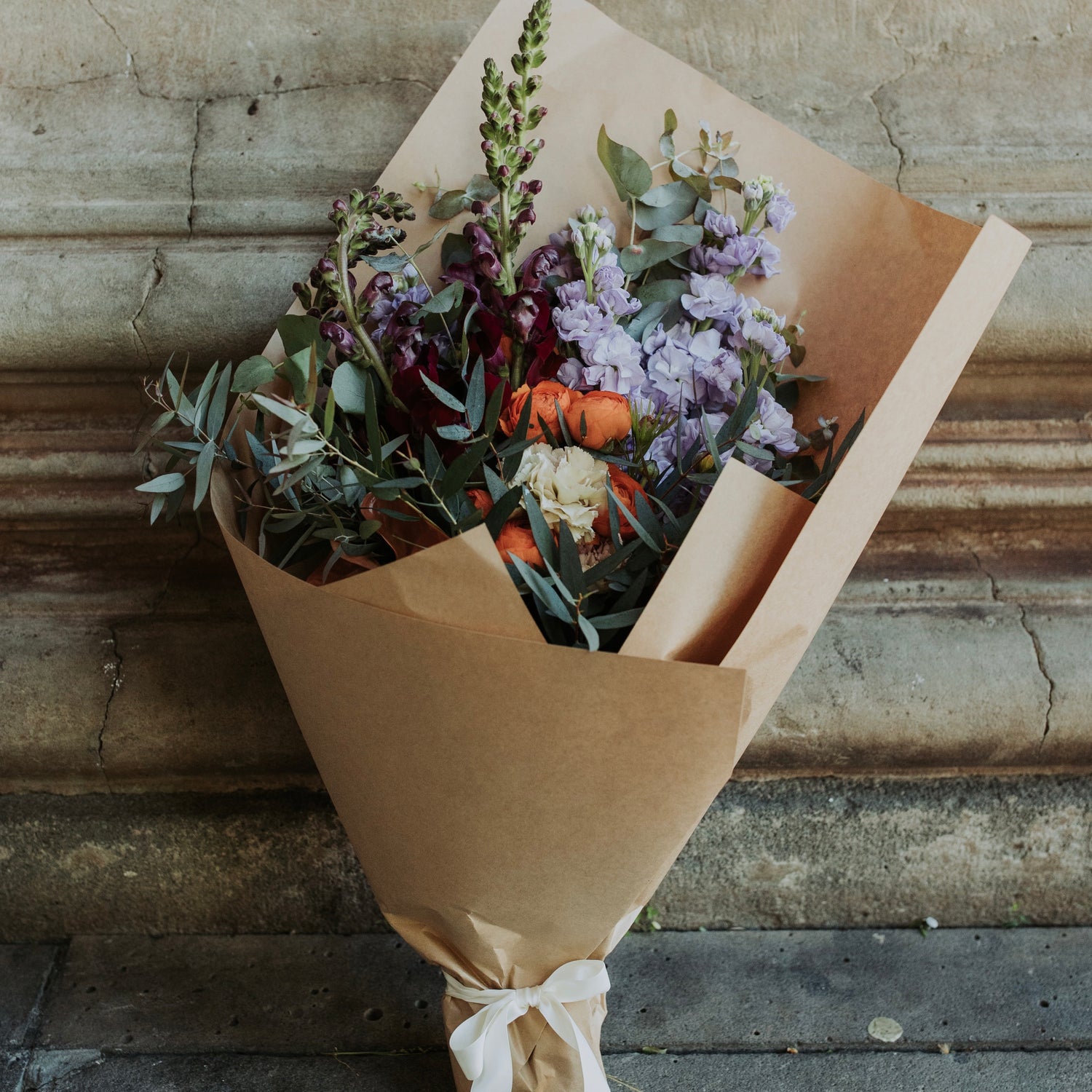 Abundant of fresh seasonal flowers designed in a glass vase. Delivered by Bendigo Florist Blumetown. 