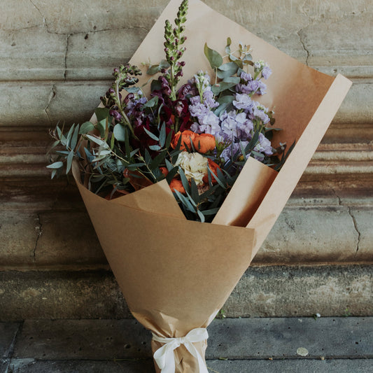 Abundant of fresh seasonal flowers designed in a glass vase. Delivered by Bendigo Florist Blumetown. 